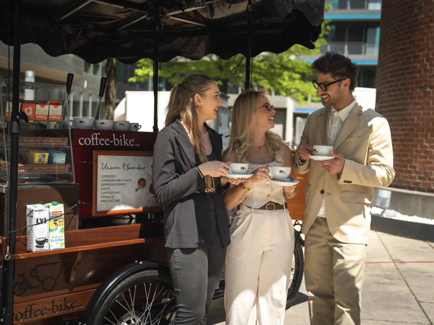 Lubomir Brusch - ‍Genießen Kaffee bei Kaffee-Bike